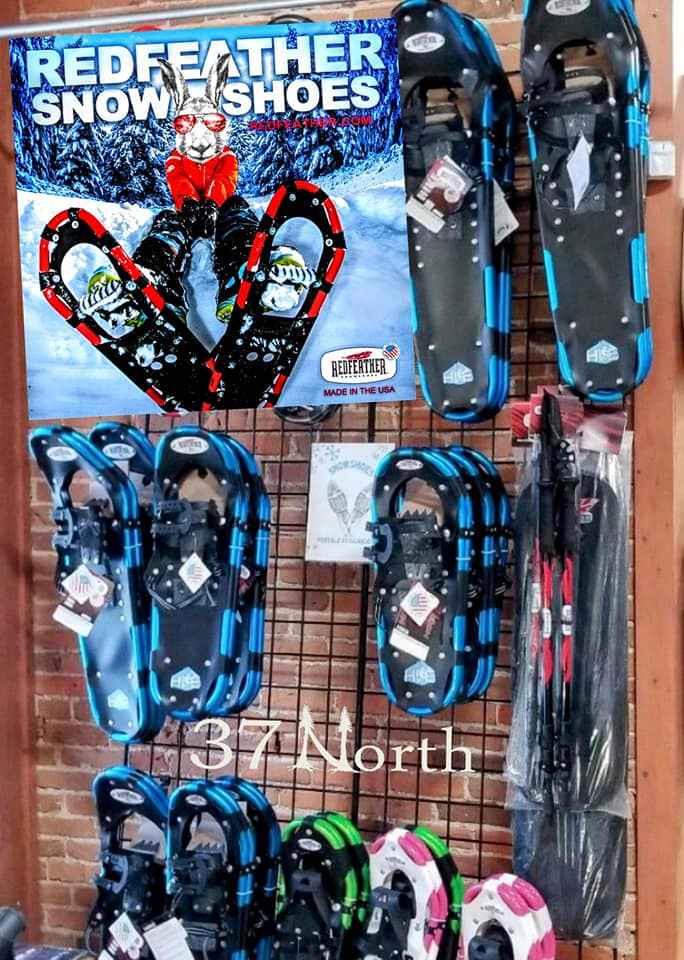 37 North Snowshoes